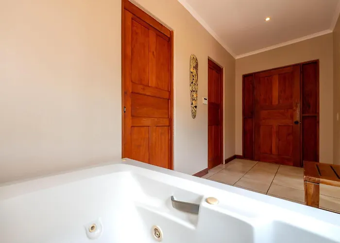 Jade Coast 3- Private 5 Bedroom * Tamarindo