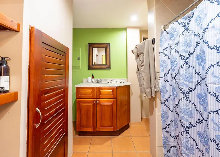 Jade Coast 3- Private 5 Bedroom