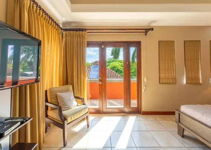 Jade Coast 3- Private 5 Bedroom *